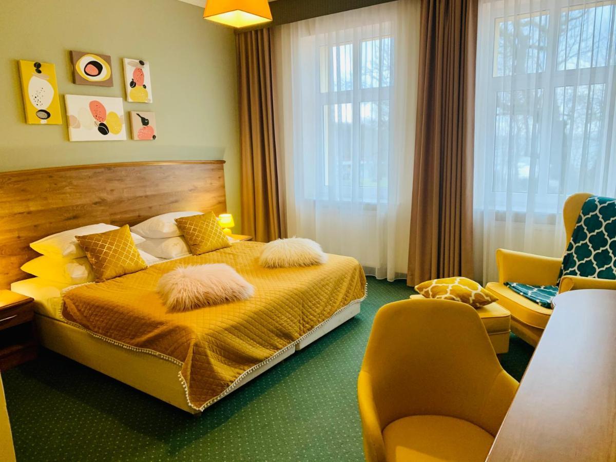 Dw California Bed & Breakfast เรวัล ภายนอก รูปภาพ