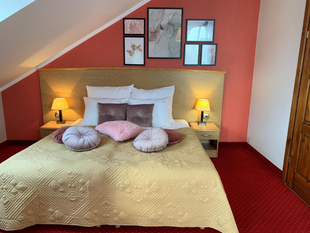 Dw California Bed & Breakfast เรวัล ภายนอก รูปภาพ